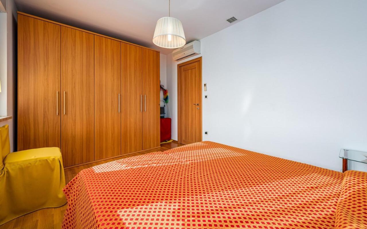 Valessia House With Apartment Umag Ngoại thất bức ảnh