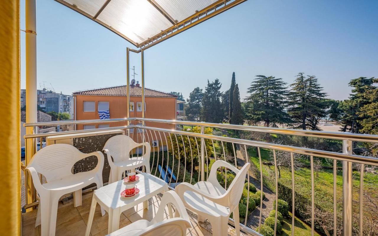 Valessia House With Apartment Umag Ngoại thất bức ảnh