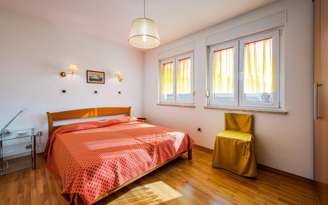 Valessia House With Apartment Umag Ngoại thất bức ảnh