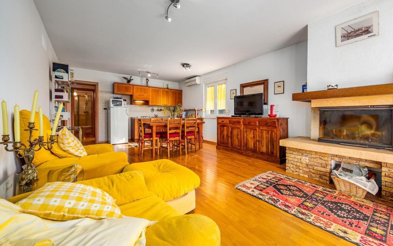 Valessia House With Apartment Umag Ngoại thất bức ảnh