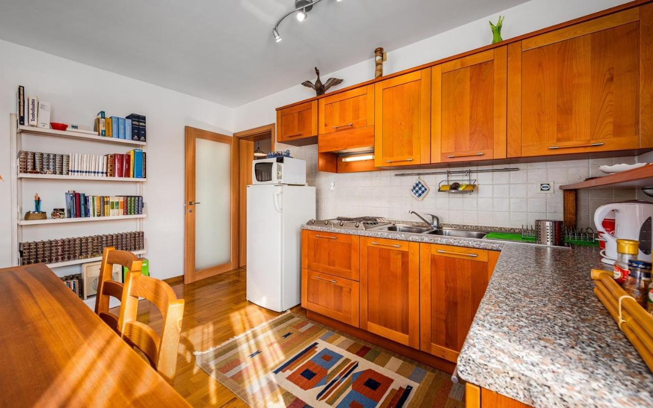 Valessia House With Apartment Umag Ngoại thất bức ảnh