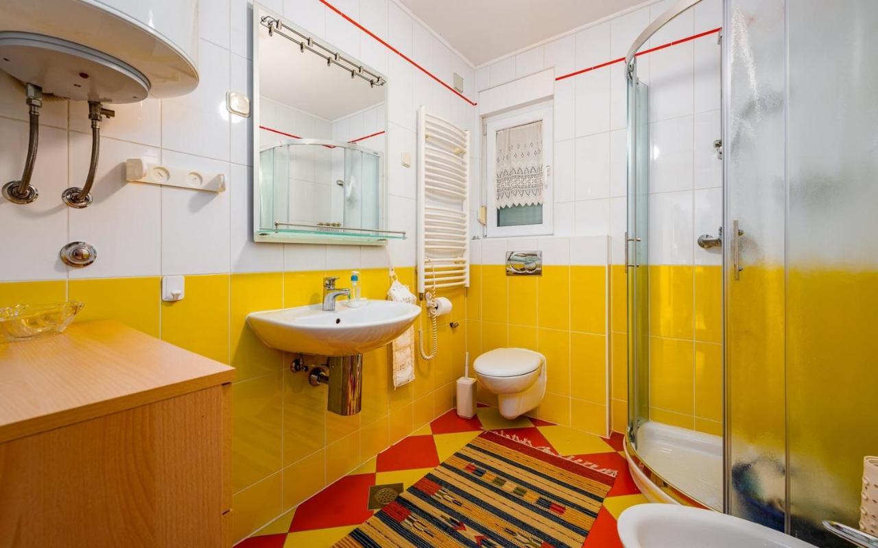 Valessia House With Apartment Umag Ngoại thất bức ảnh